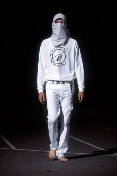 Look 43